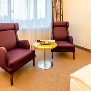 Plaza Premium Hotel Viena